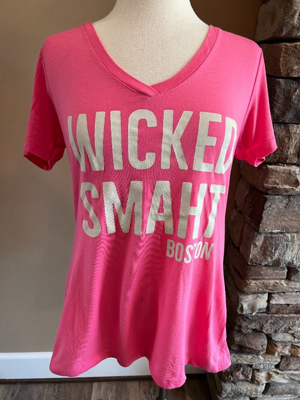 Ideal T 'Wicked Smaht' Boston souvenir v-neck shirt in pink